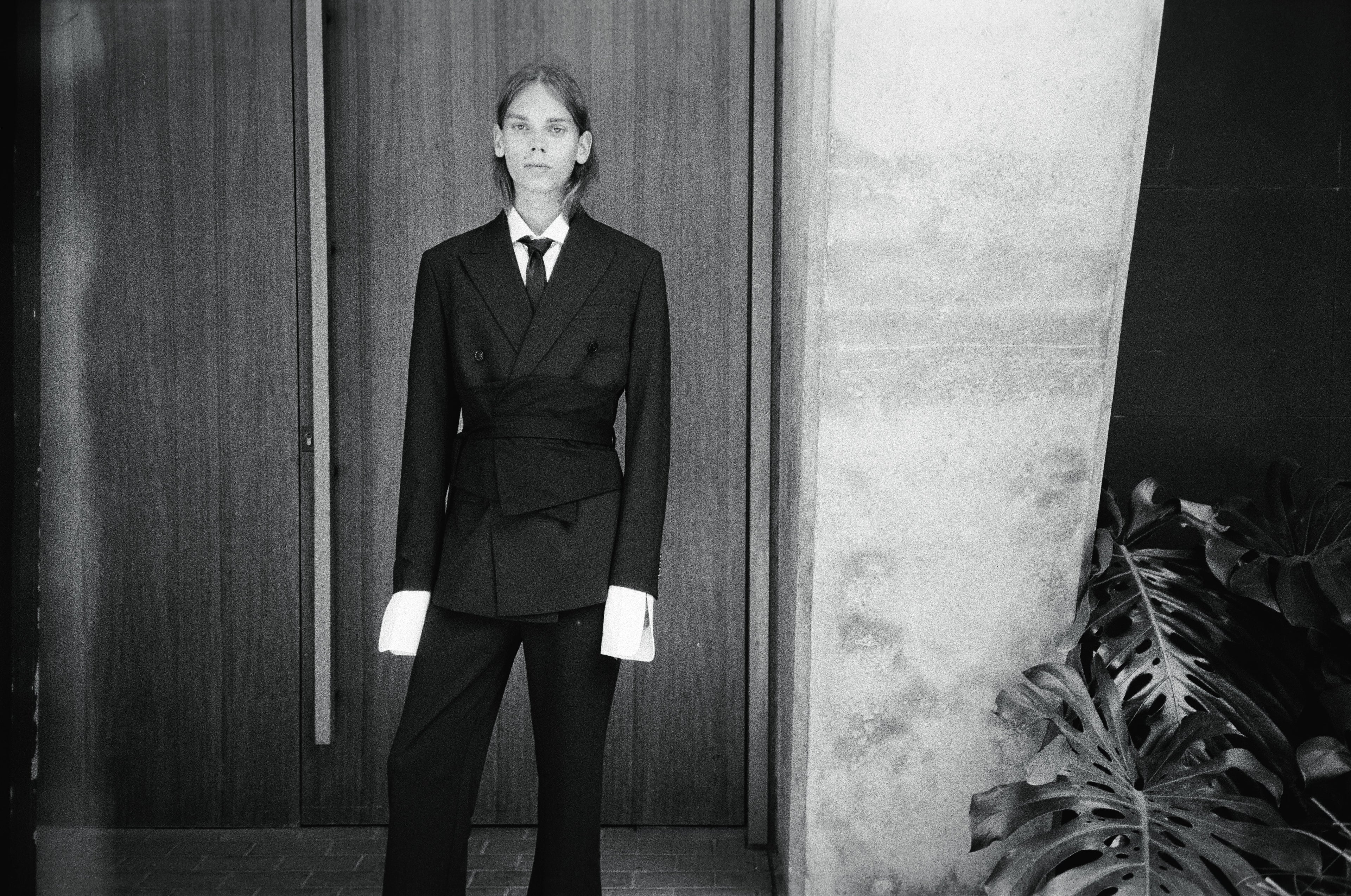 Genderless: The absence of gender