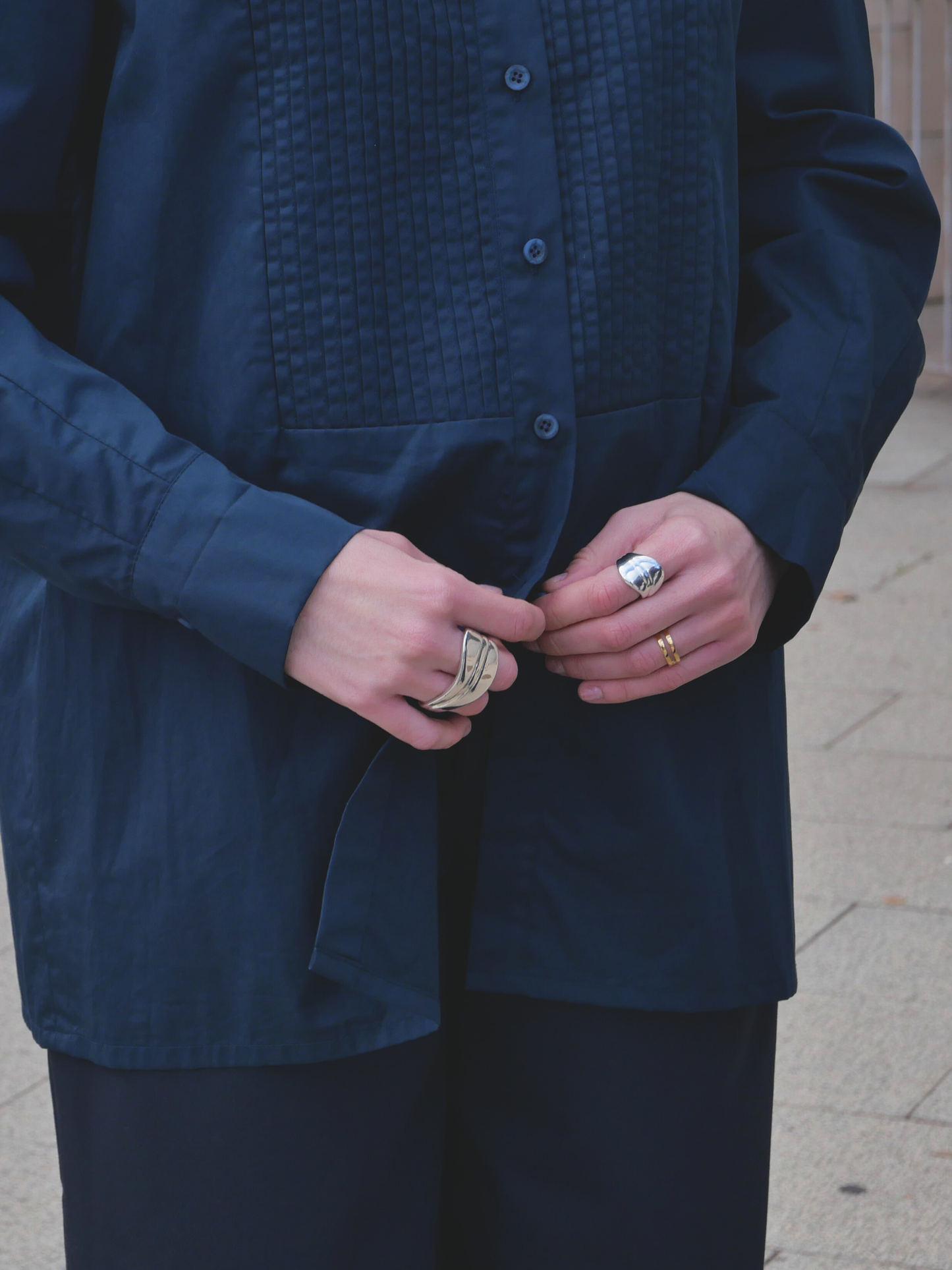 STAND-UP COLLAR POPLIN SHIRT