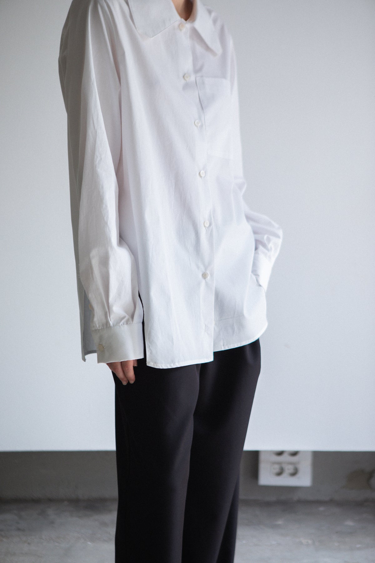 UNIFORM SHIRT WHITE