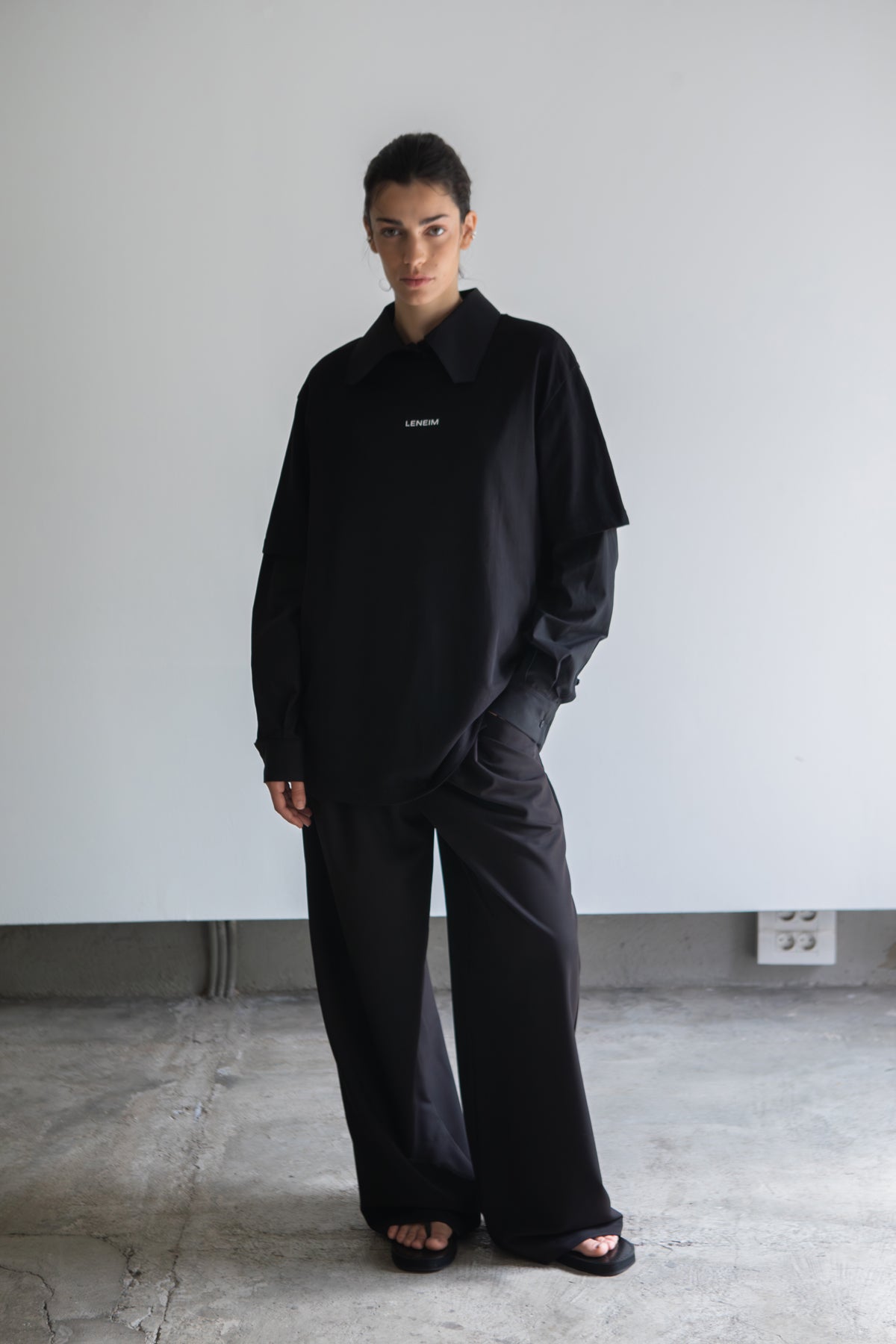 ICONIC LOGO T-SHIRT BLACK