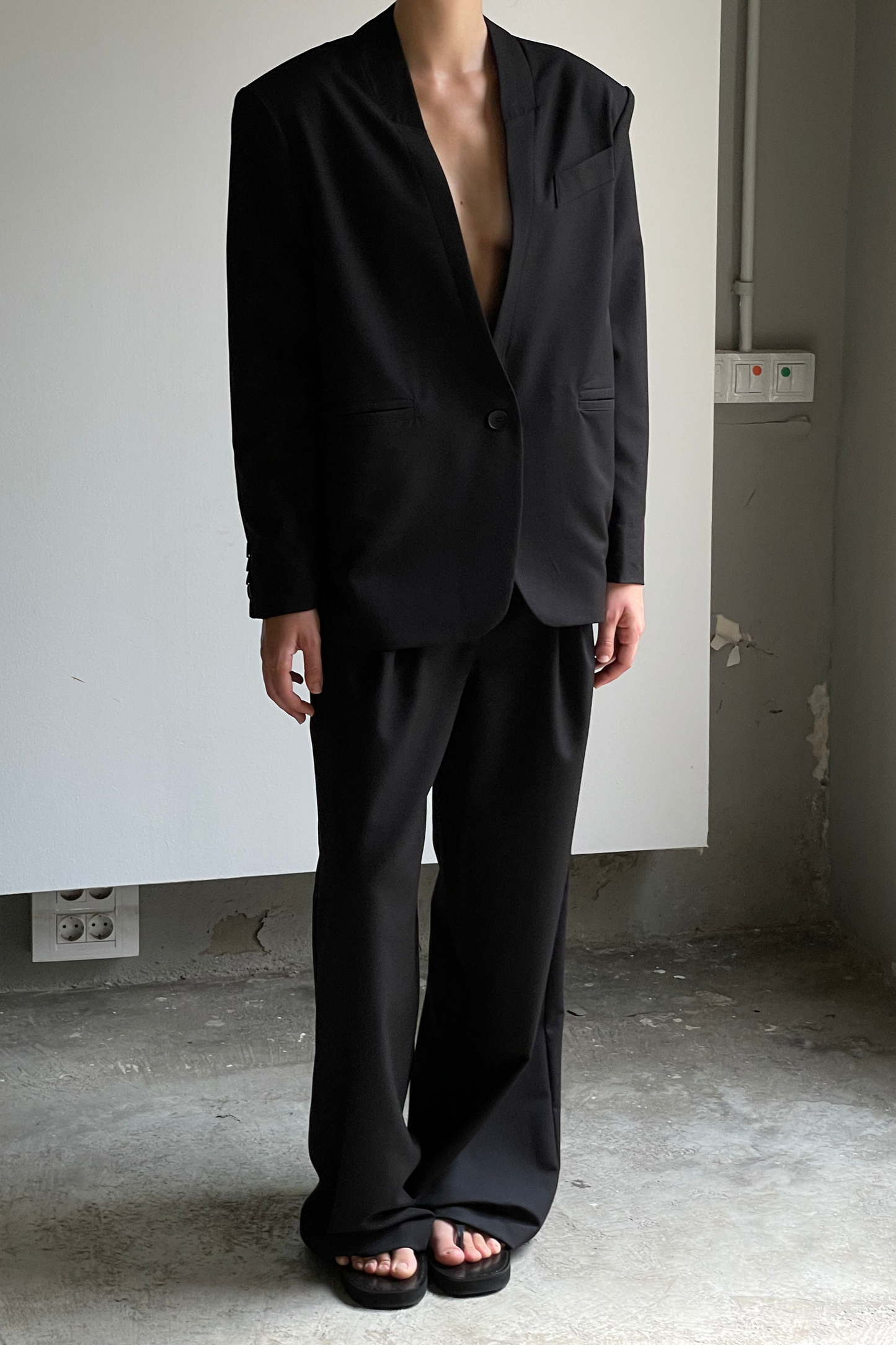 UNFINISHED BLAZER